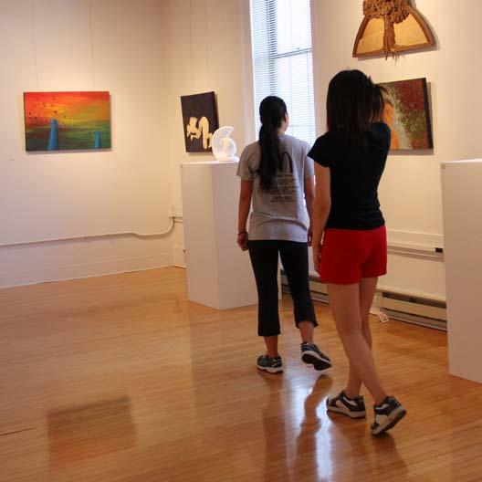 Students in the McCarthy Gallery of Art